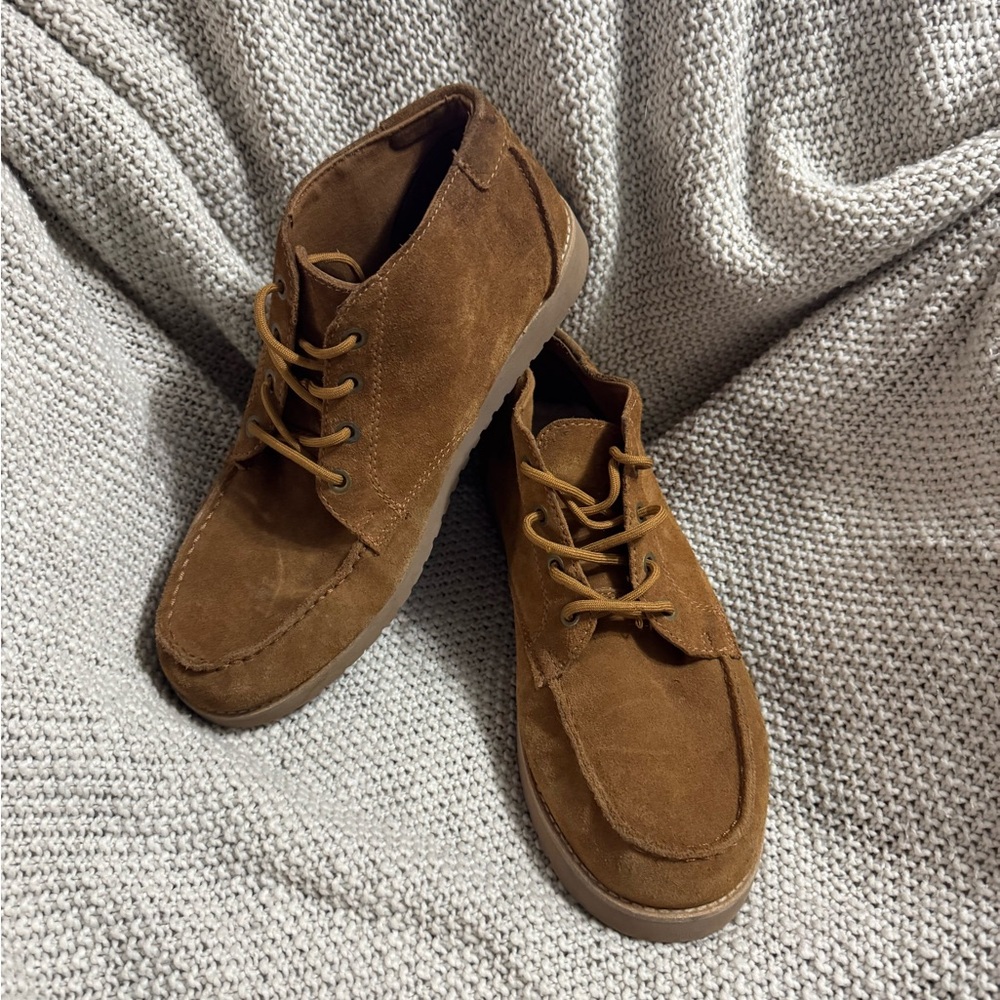 Koolaburra by UGG Men's Kiran chukka boots in brown suede, Size 14. Like new
